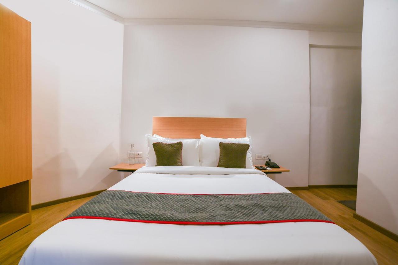 Fabexpress Highway Residency Hotel Mumbai Kültér fotó